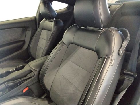 Used 2020 Ford Mustang Shelby GT350 w/ Technology Package image 36