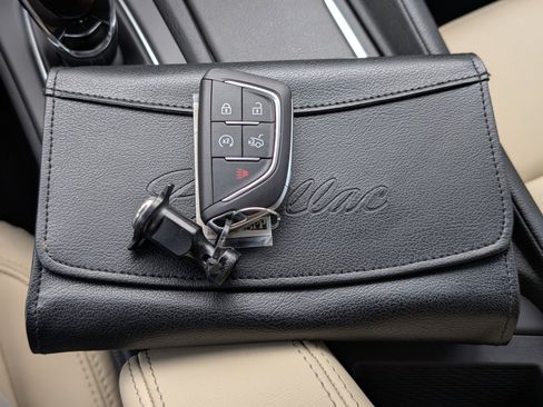 Used 2021 Cadillac CT5 Luxury w/ Cold Weather Package image 35