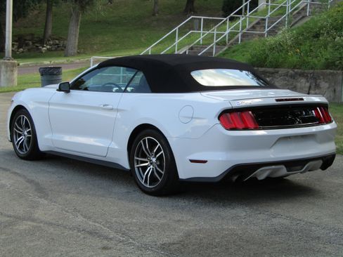 Used 2016 Ford Mustang Premium RWD image 2