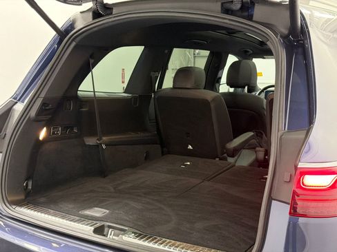 Used 2025 Mercedes-Benz GLS 450 4MATIC image 8