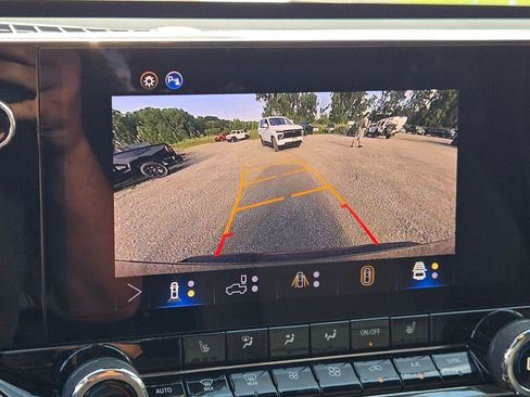 New 2026 Chevrolet Colorado LT w/ LT Convenience Package AWD/4WD image 29