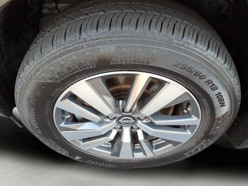 Certified 2025 Nissan Pathfinder SL AWD/4WD image 12