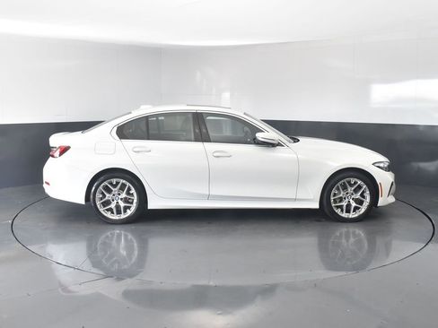 Used 2025 BMW 330i xDrive Sedan image 4