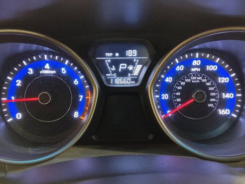 Used 2015 Hyundai Elantra SE w/ Option Group 02 FWD image 23