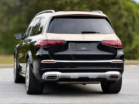 Used 2024 Mercedes-Benz Maybach GLS 600 4MATIC image 5