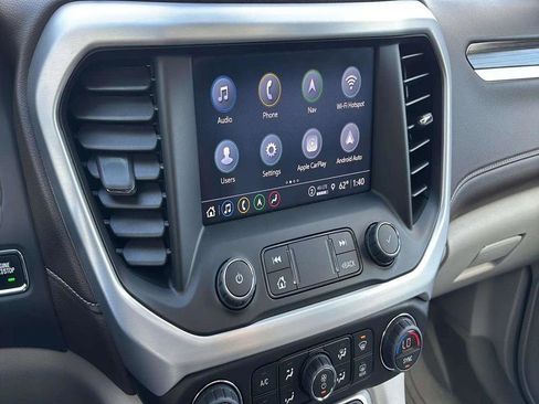 Used 2023 GMC Acadia SLT w/ Technology Package image 18