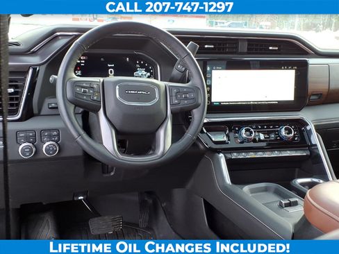 Used 2025 GMC Sierra 2500 Denali Ultimate w/ LPO, GMC Protection Package image 17