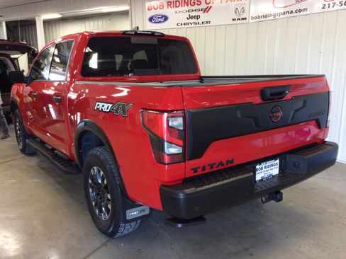 Used 2024 Nissan Titan PRO-4X w/ Pro-4x Utility Package image 3