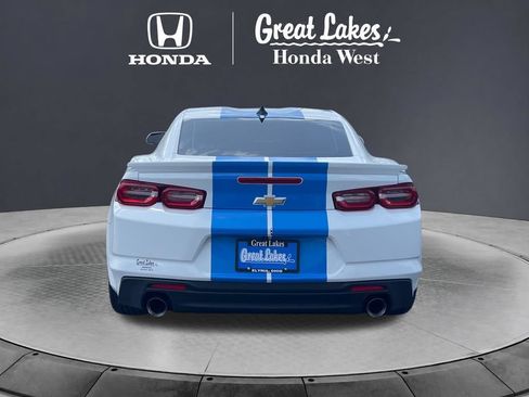 Used 2022 Chevrolet Camaro LT RWD image 4