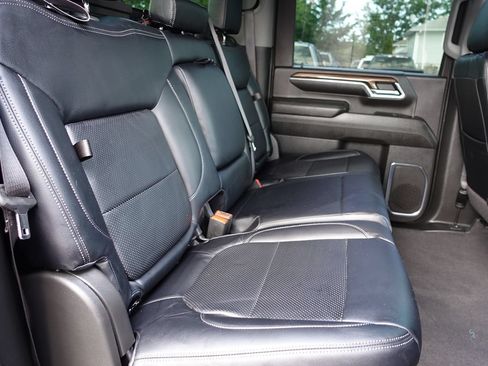 Used 2024 Chevrolet Silverado 2500 LT w/ Midnight Edition AWD/4WD image 34
