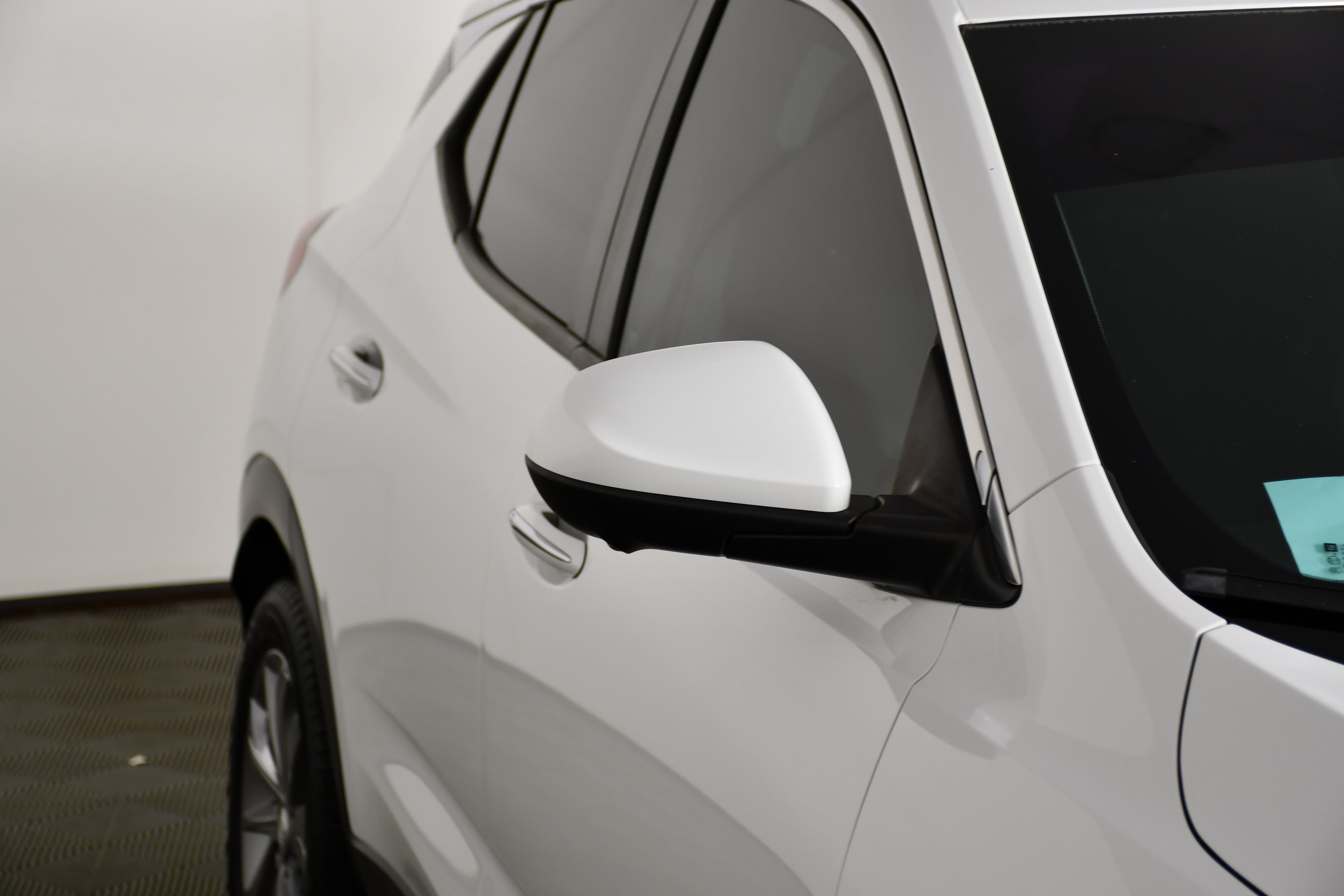 Used 2022 Buick Encore GX Essence w/ Advanced Technology Package FWD image 13