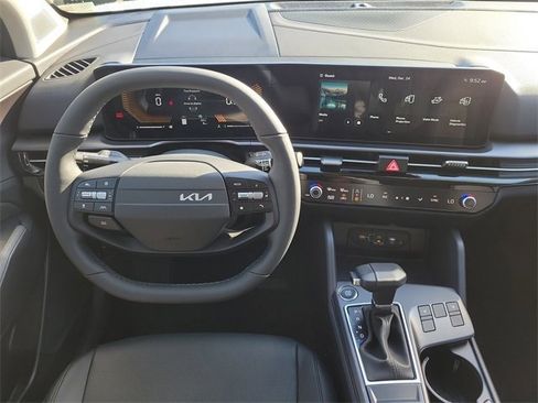 New 2026 Kia Sportage EX image 19