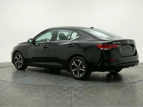 Used 2025 Nissan Sentra SV FWD image 6