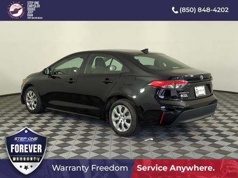 Used 2023 Toyota Corolla LE FWD image 4