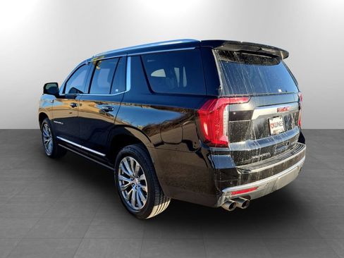 Used 2024 GMC Yukon Denali w/ Advanced Technology Package image 9