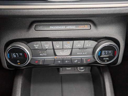 Certified 2021 Ford Escape SEL w/ SEL Stealth AWD Package image 31