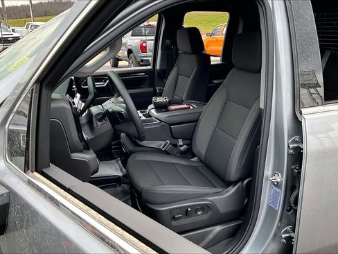New 2026 GMC Sierra 3500 SLE w/ SLE Convenience Package AWD/4WD image 9