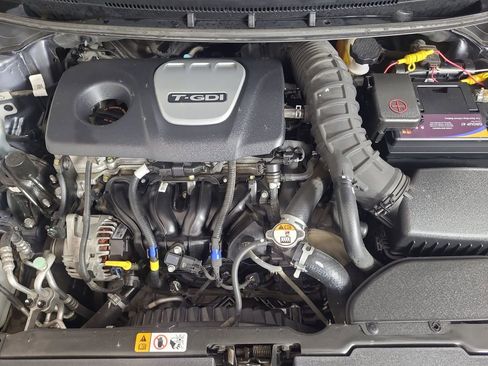 Used 2018 Kia Forte SX image 24