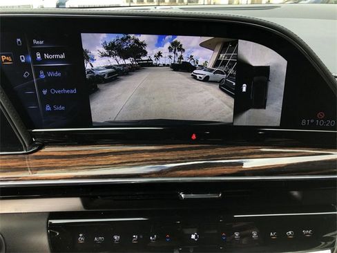 Used 2023 Cadillac Escalade ESV Luxury image 25