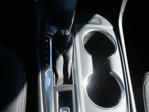 Used 2024 Chevrolet Equinox LT image 19