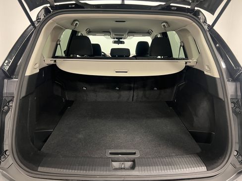 Used 2023 Nissan Rogue S image 24