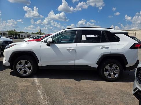 Used 2025 Toyota RAV4 XLE FWD image 2