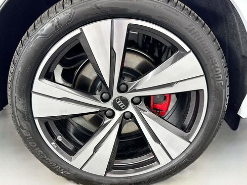 New 2025 Audi SQ5 Premium Plus image 32