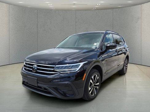 Used 2022 Volkswagen Tiguan S w/ IQ.Drive Package AWD/4WD image 11
