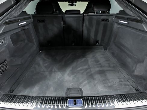 Used 2021 Lamborghini Urus AWD/4WD image 16