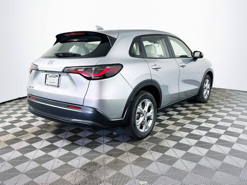 Certified 2025 Honda HR-V LX image 6