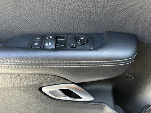 Used 2019 Dodge Challenger SXT RWD image 28