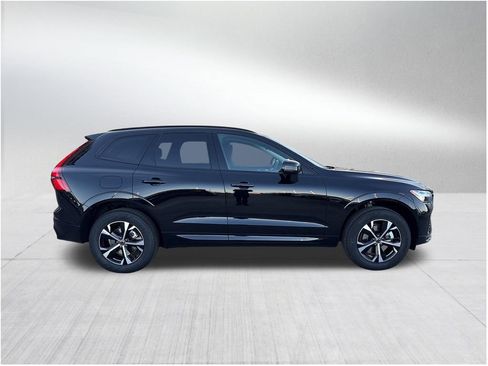 New 2026 Volvo XC60 B5 Core AWD/4WD image 4