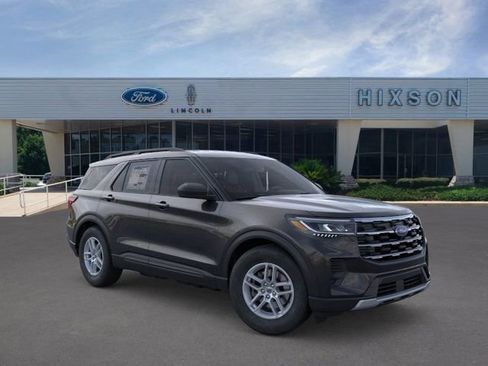 New 2026 Ford Explorer Active image 2