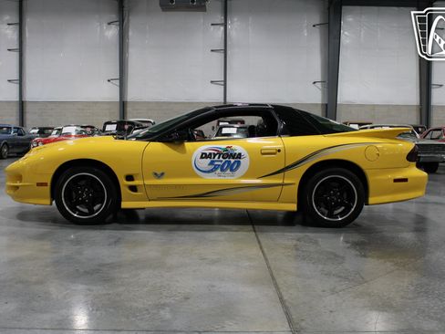 Used 2002 Pontiac Firebird Trans Am w/ SLP Firehawk Pkg RWD image 21
