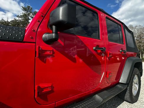 Used 2013 Jeep Wrangler Unlimited Sport AWD/4WD image 11