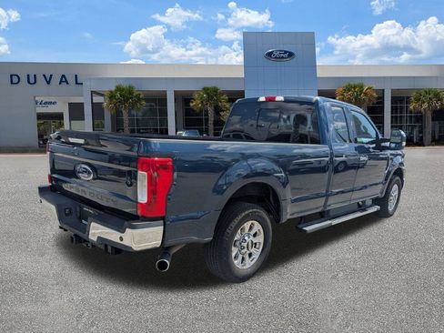 Used 2017 Ford F250 Lariat w/ Chrome Package RWD image 4