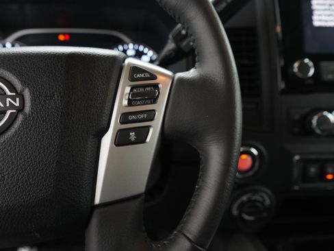 Used 2024 Nissan Titan SV w/ SV Convenience Package image 23