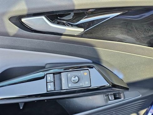 Used 2022 Volkswagen ID.4 Pro S image 21