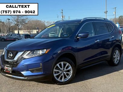 Used 2017 Nissan Rogue SV