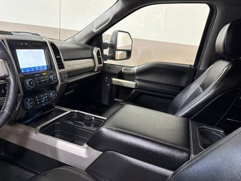 Used 2021 Ford F250 Lariat w/ Lariat Ultimate Package AWD/4WD image 14