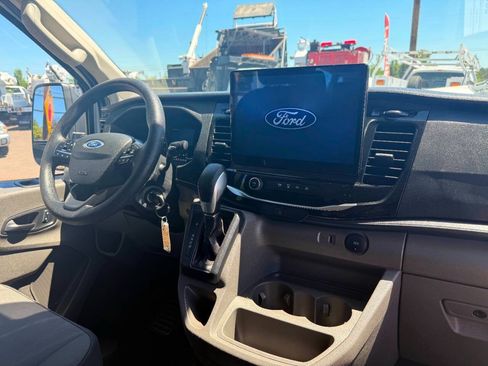Used 2023 Ford Transit 350 XLT RWD image 12