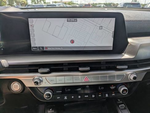 Used 2024 Kia Telluride S FWD image 23