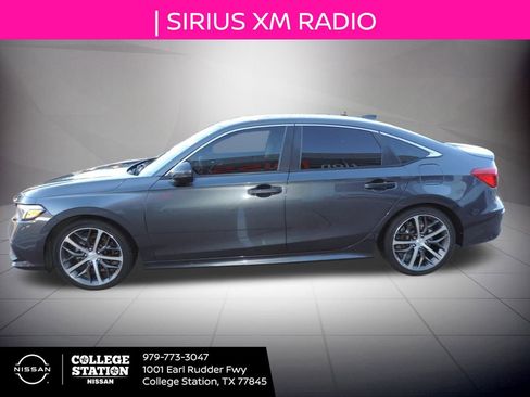 Used 2023 Honda Civic Touring image 7