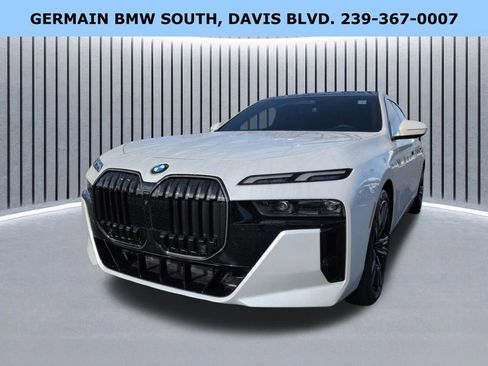 Certified 2025 BMW 760i xDrive image 9