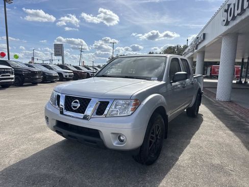 Used 2019 Nissan Frontier SV w/ Value Truck Package image 3