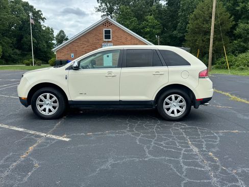 Used 2008 Lincoln MKX 2WD image 5