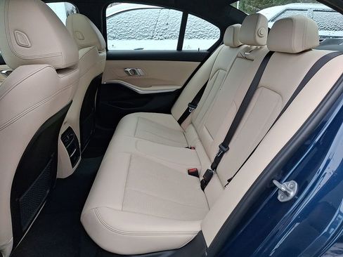 Certified 2023 BMW 330i xDrive Sedan w/ Convenience Package image 7