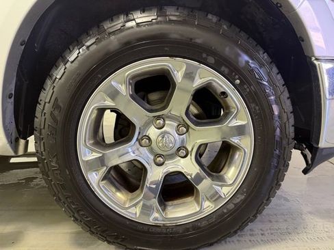 Used 2016 RAM 1500 Laramie image 26