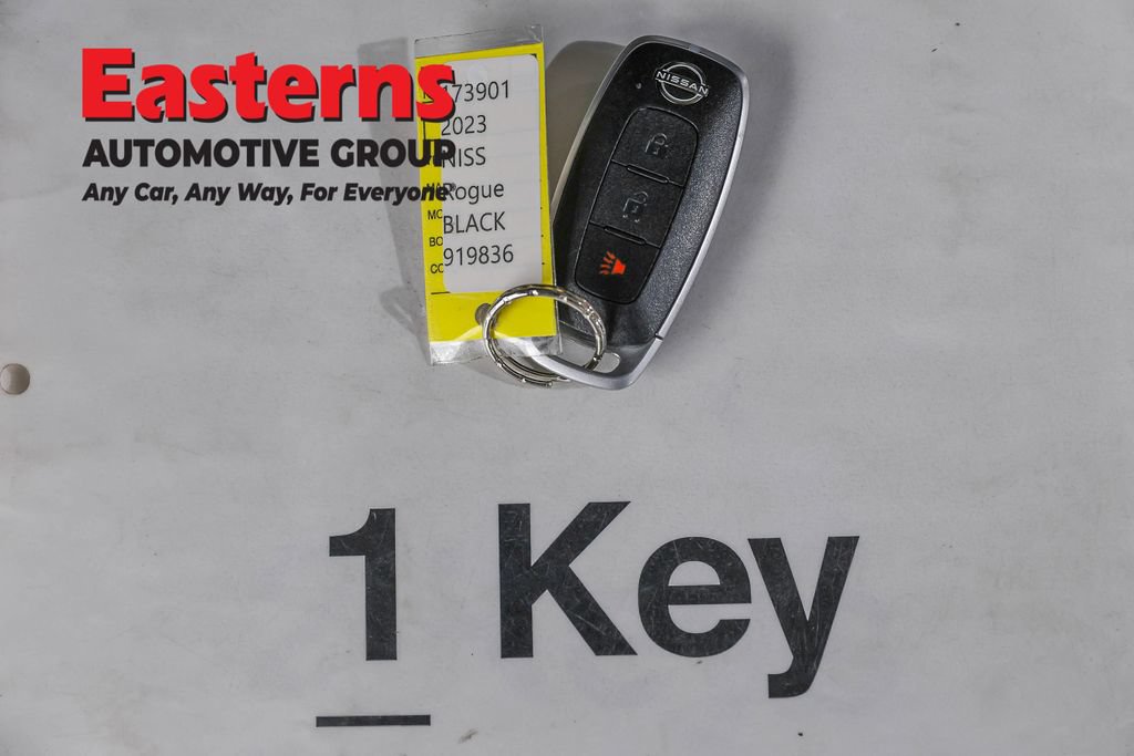 Used 2023 Nissan Rogue S AWD/4WD image 26