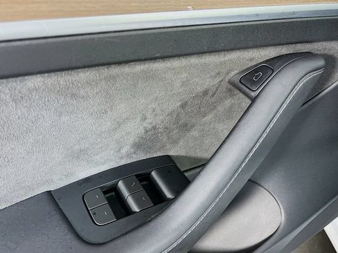 Used 2023 Tesla Model 3 Standard Range RWD image 23